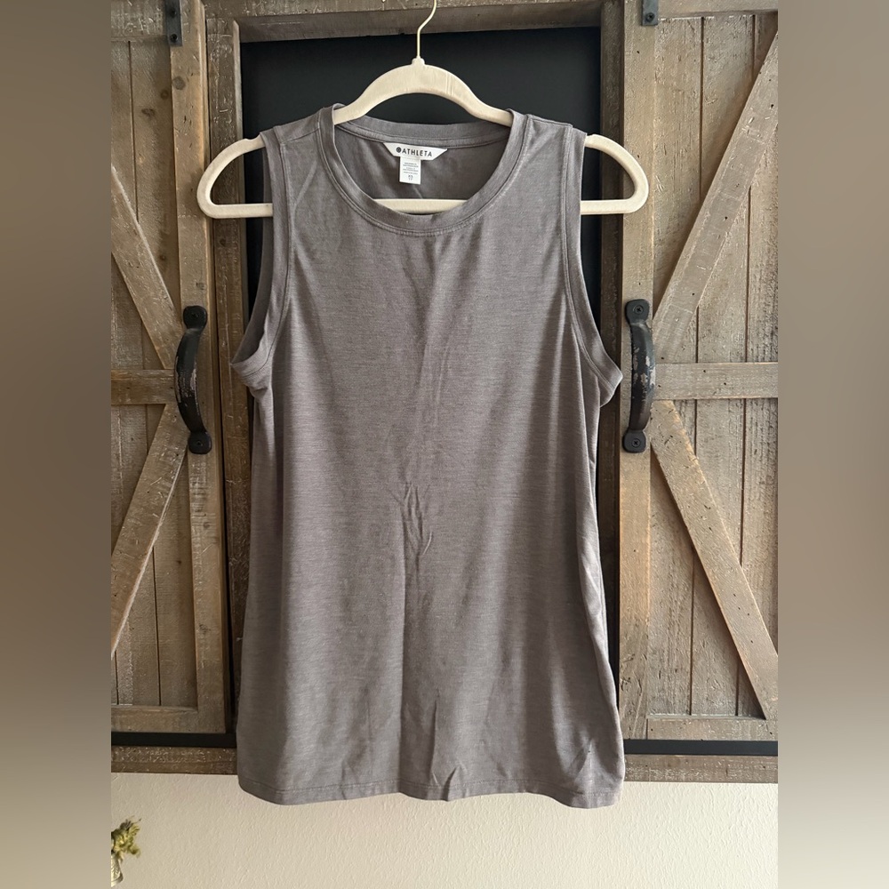 Athleta Charcoal Gray Athletic Scoop Neck Tank. Fits like a small